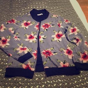 Light Jacket with zipper